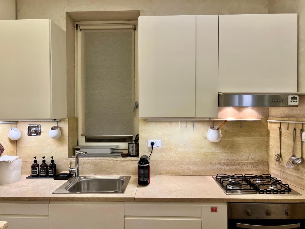 Campo Dei Fiori Modern Apartment With Terrace Рим Екстер'єр фото