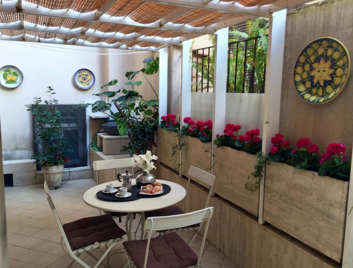 Campo Dei Fiori Modern Apartment With Terrace Рим Екстер'єр фото