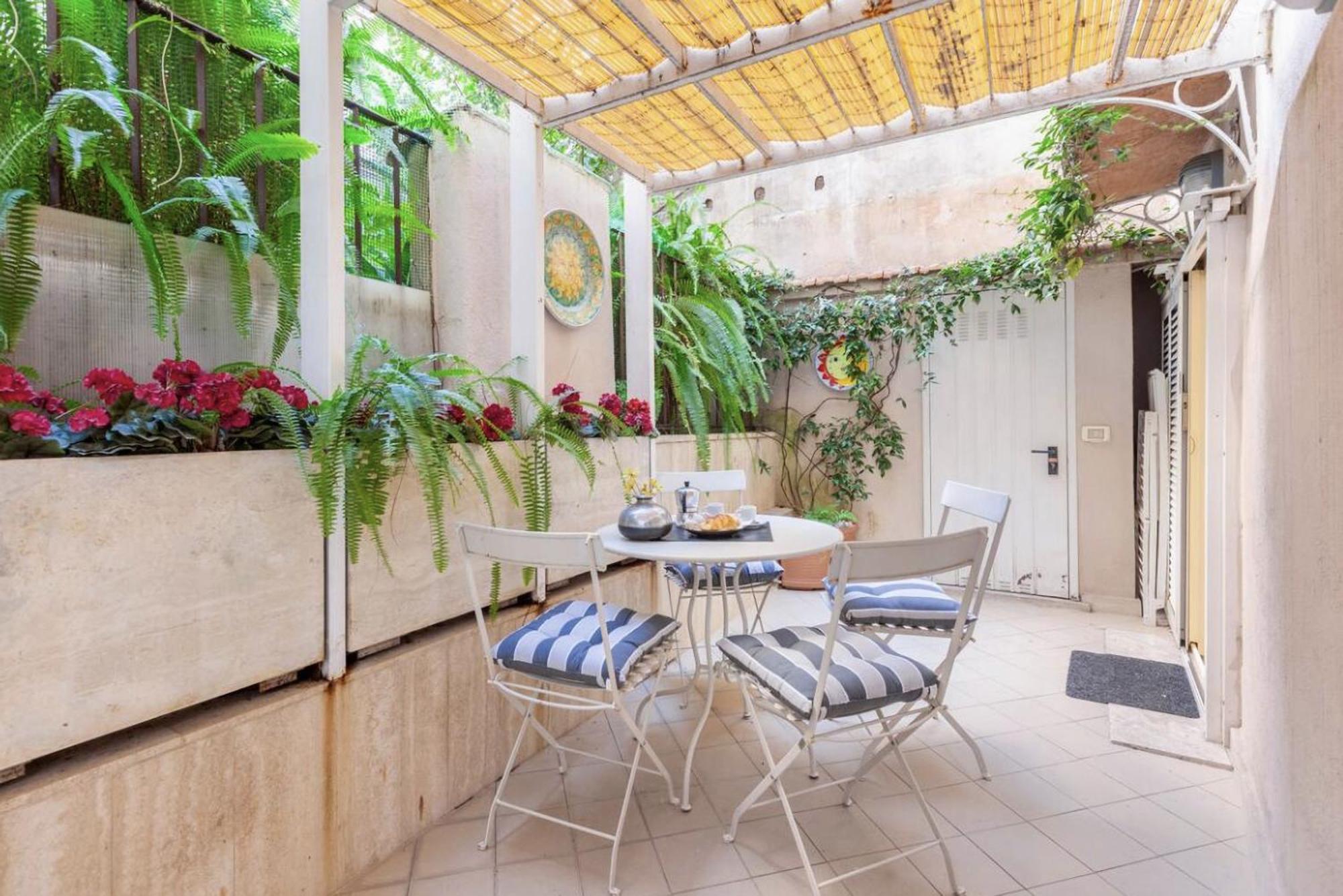 Campo Dei Fiori Modern Apartment With Terrace Рим Екстер'єр фото